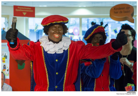 Sinterklaas op bezoek bij bibliotheek 2016