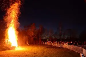 Lampionnen optocht en Kerstboomverbranding