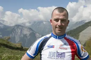 Marc van der Locht beklimt Alpe dāHuez